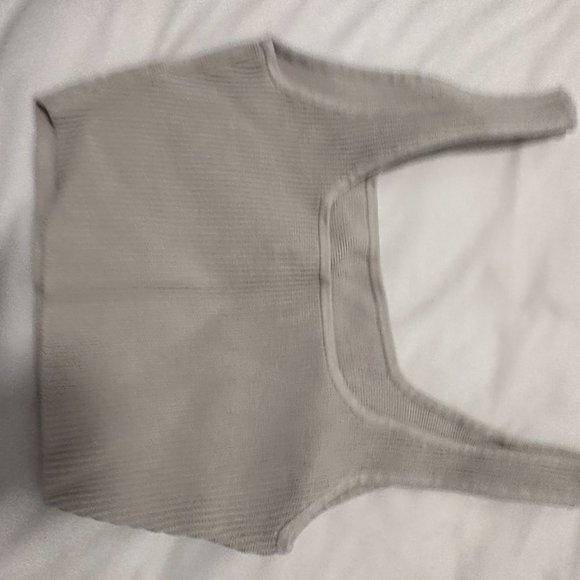 Aritzia Babaton Sculpt Knit Scoopneck Cropped Tank Matte Pearl S - Picture 5 of 7